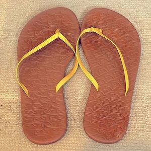 Vineyard vines yellow flip-flops